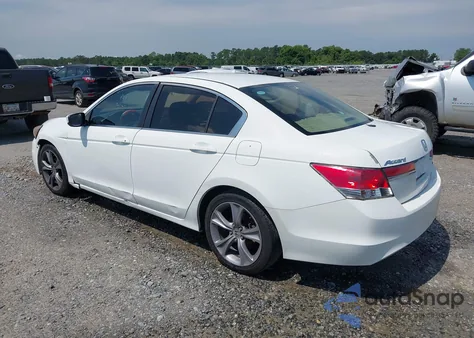 2011 Honda Accord 2.4 Se from USA, damaged, VIN 1HGCP2F64BA136596